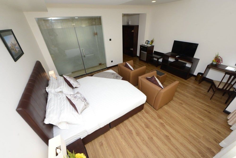 Hotel Lexus Янгон Екстер'єр фото