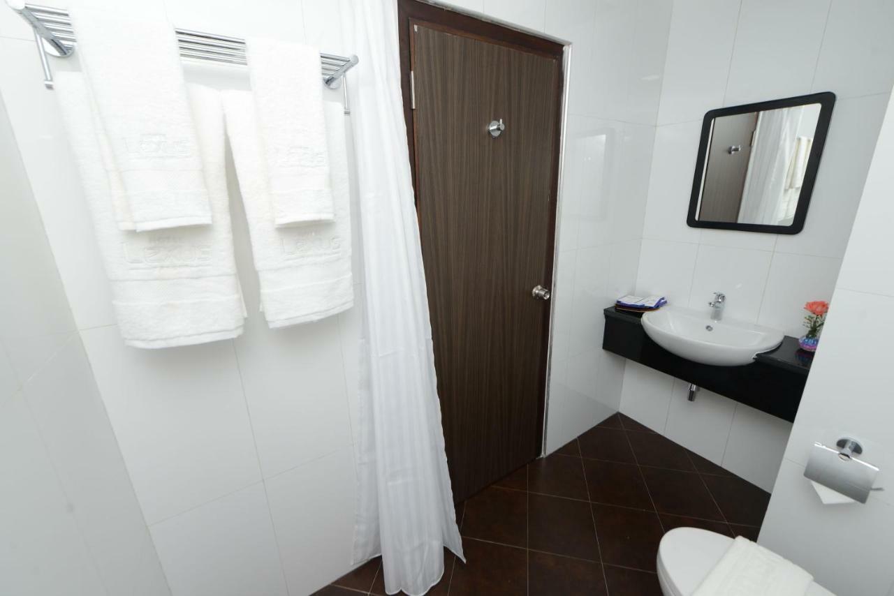 Hotel Lexus Янгон Екстер'єр фото