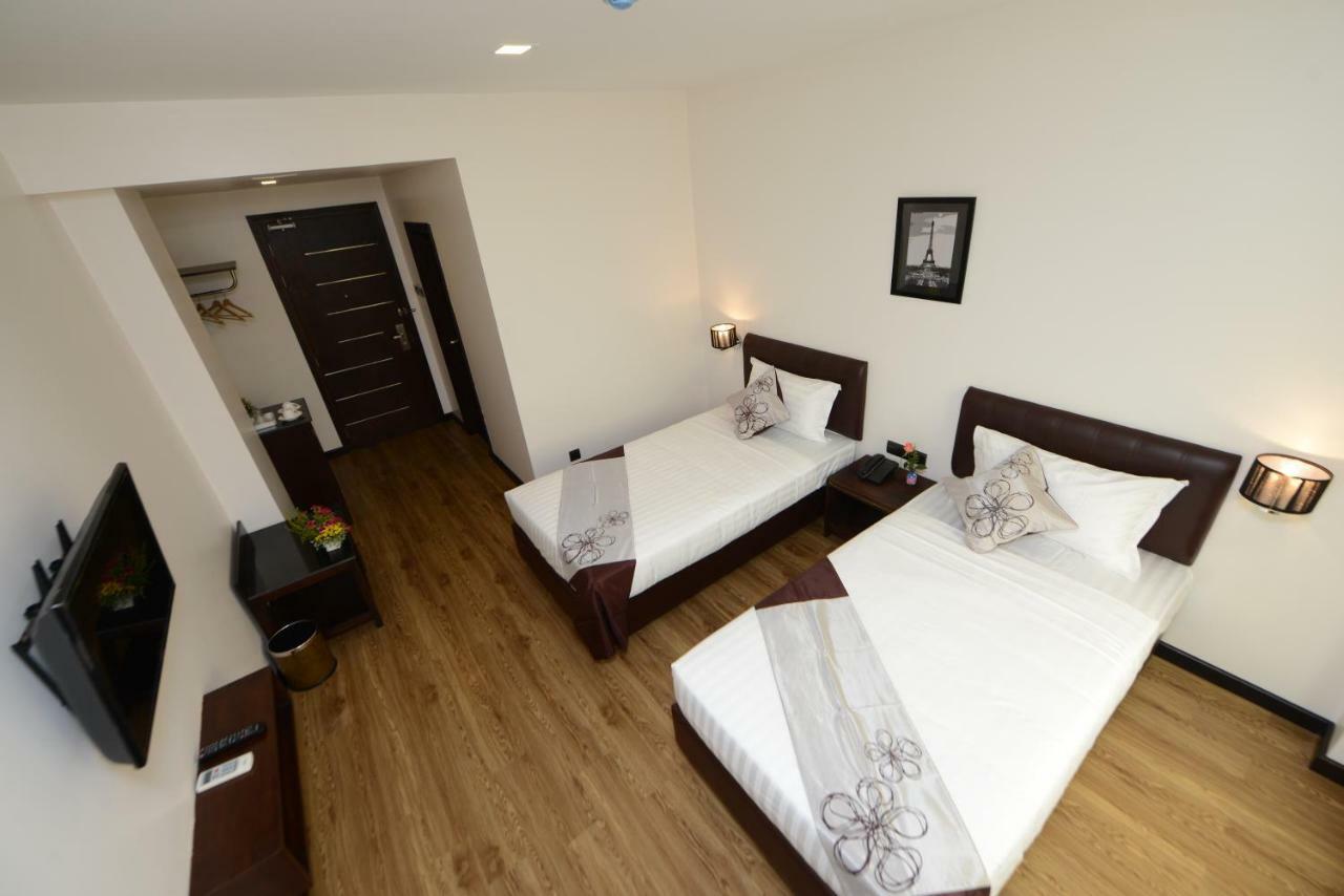Hotel Lexus Янгон Екстер'єр фото